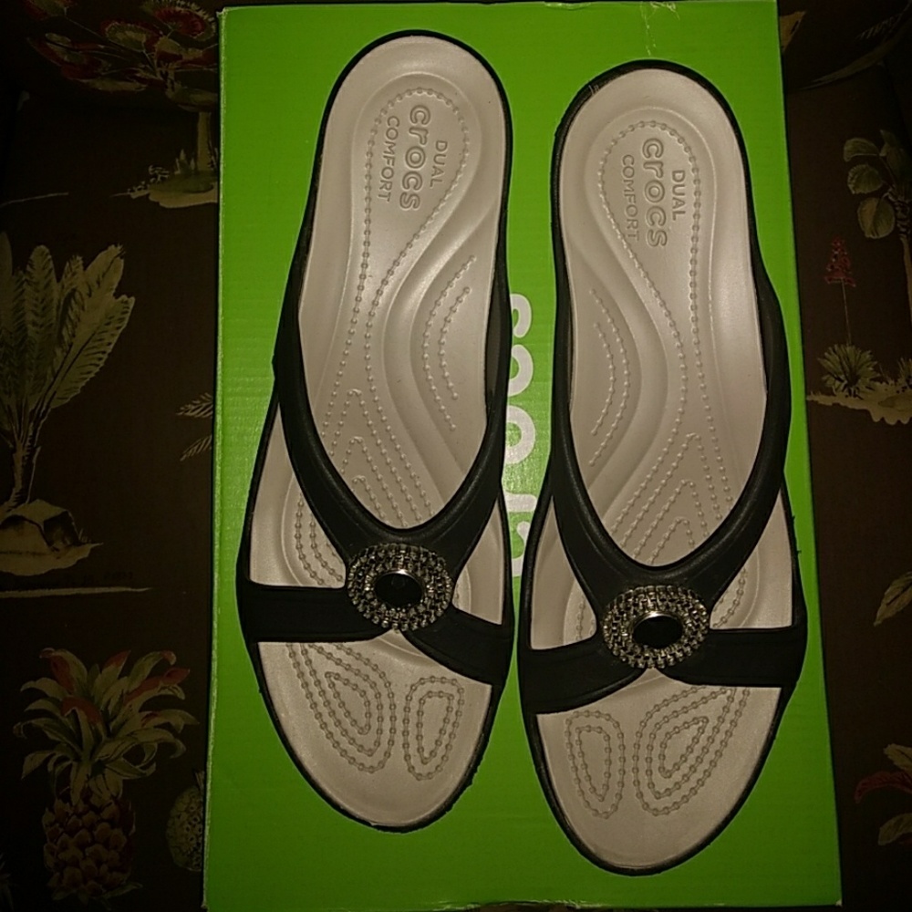 Wedged heel Crocs